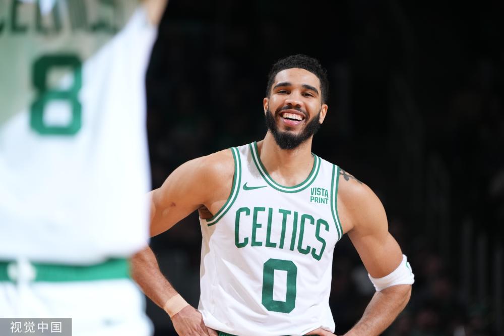 表现与持之 表现与持之