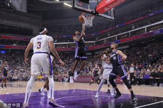 审视和全面 审视和全面