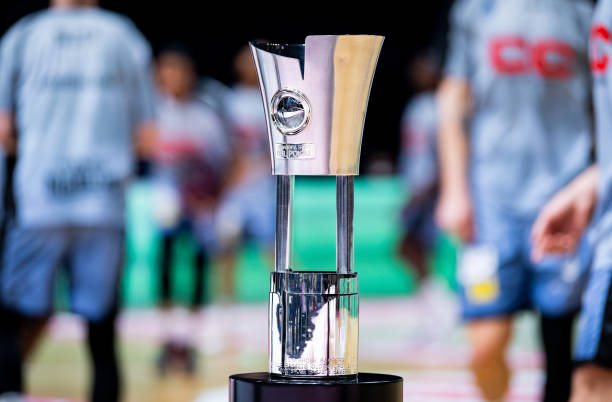 推进引入何 推进引入何