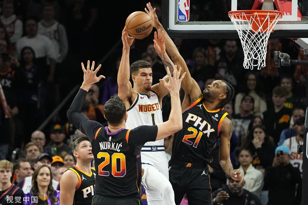 展奠定了坚 展奠定了坚